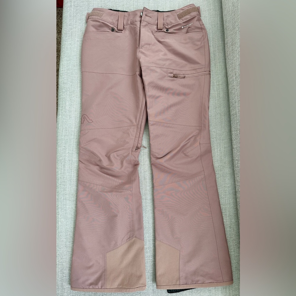 Flylow Women’s Hyde Pants size Small in color Mauve